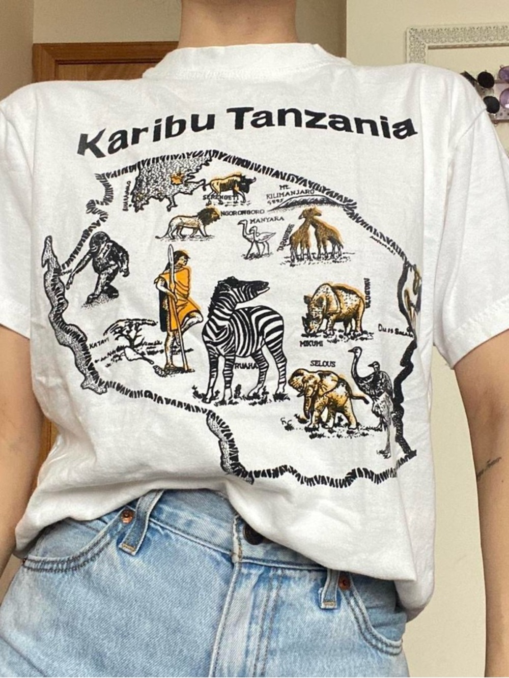 Vintage 'Karibu Tanzania' Graphic Tee Tourist Destination Short Sleeve Shirt